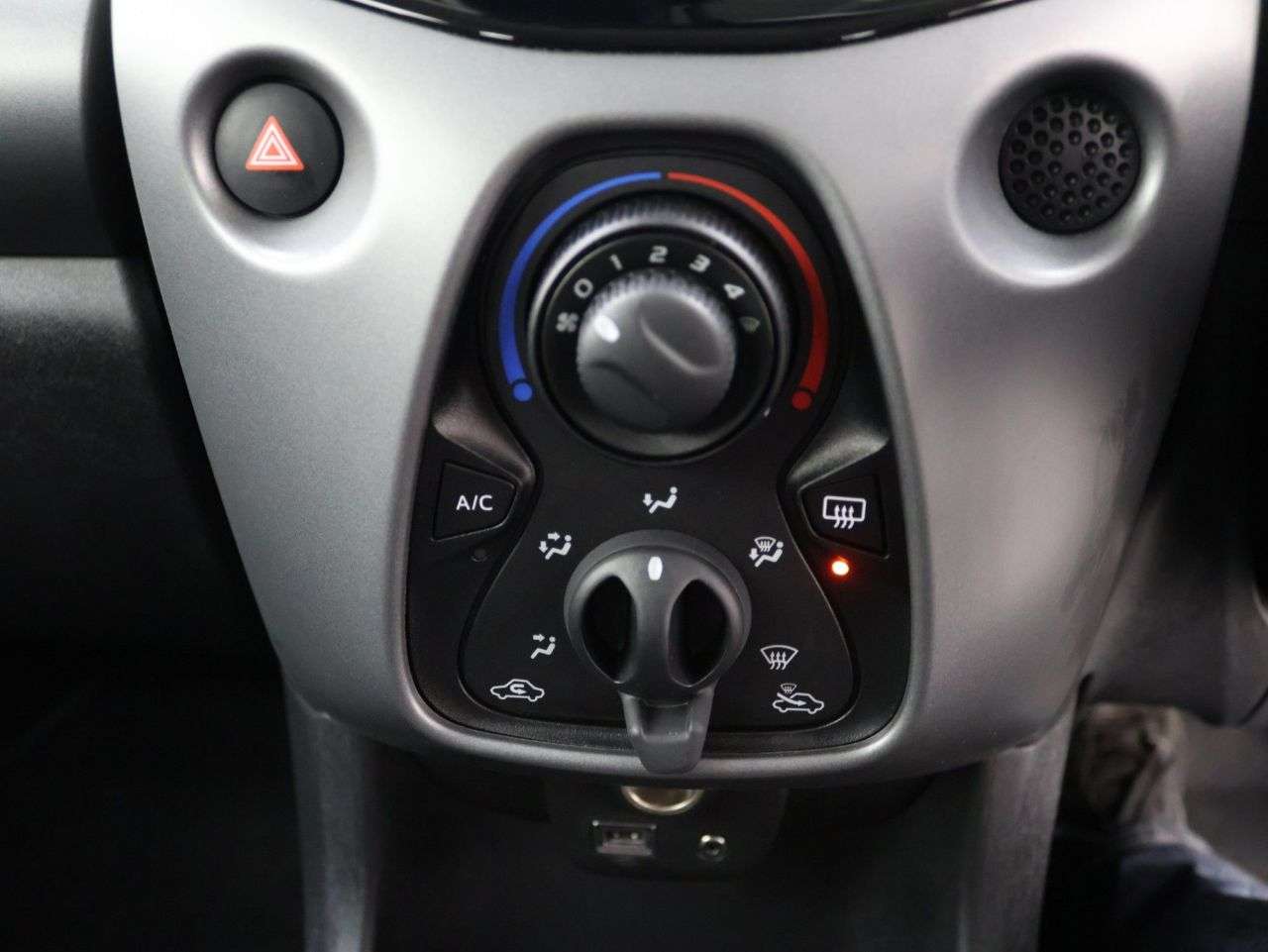 2021 TOYOTA AYGO 2021 TOYOTA AYGO