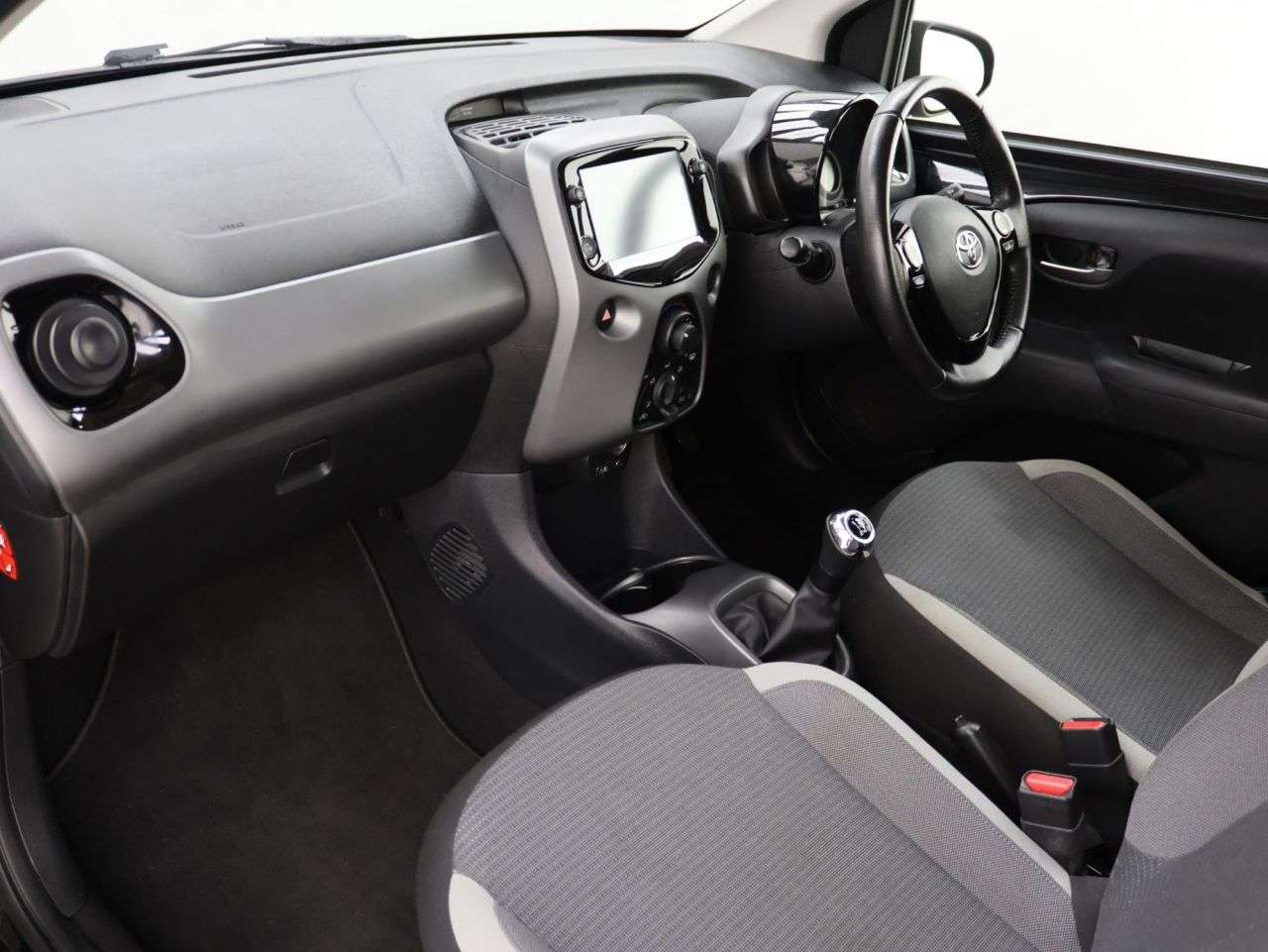 2021 TOYOTA AYGO 2021 TOYOTA AYGO