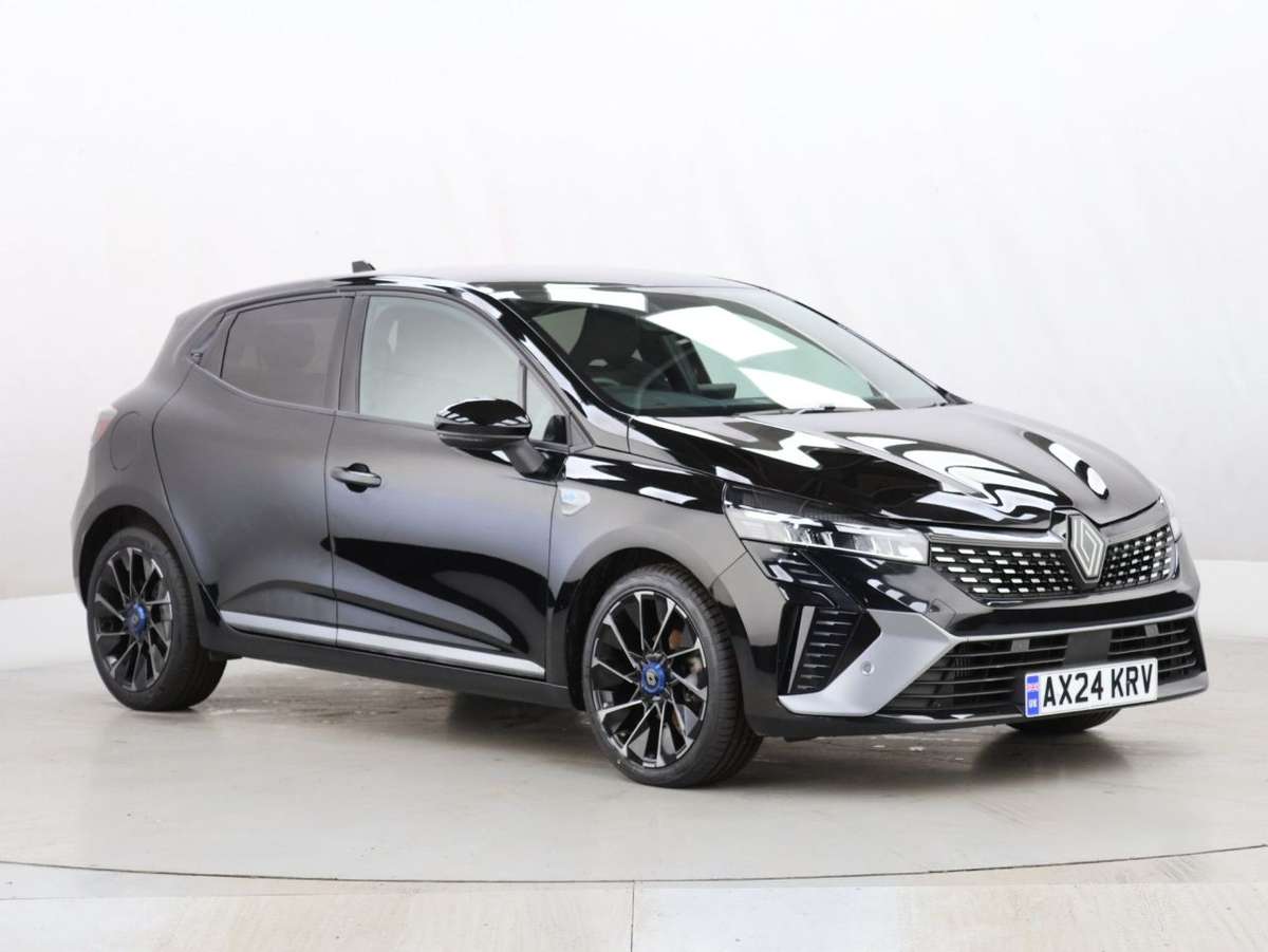 Check out this Renault Clio 2024 Petrol Manual