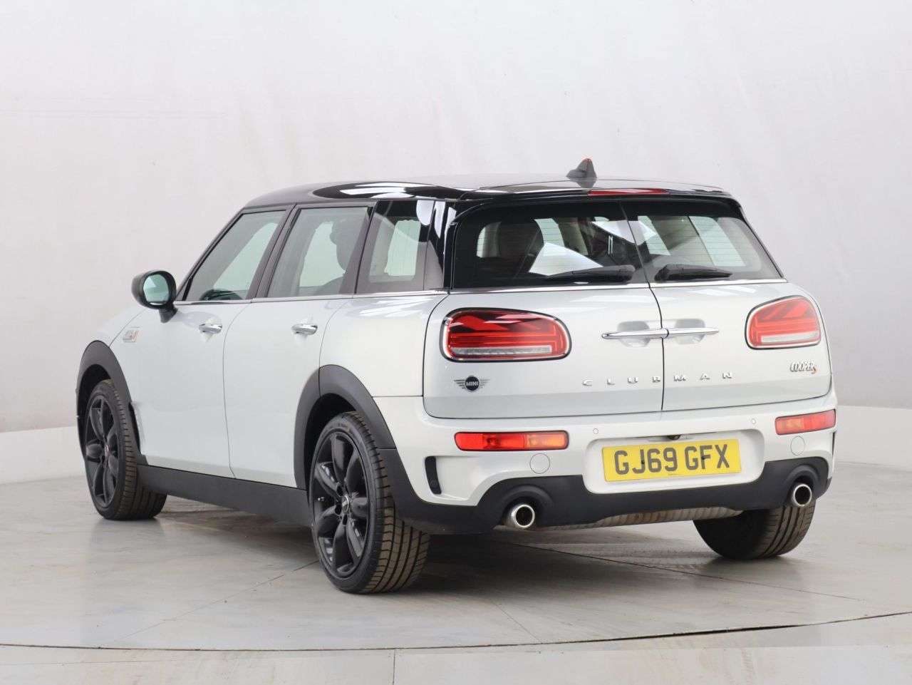 2019 MINI CLUBMAN 2019 MINI CLUBMAN