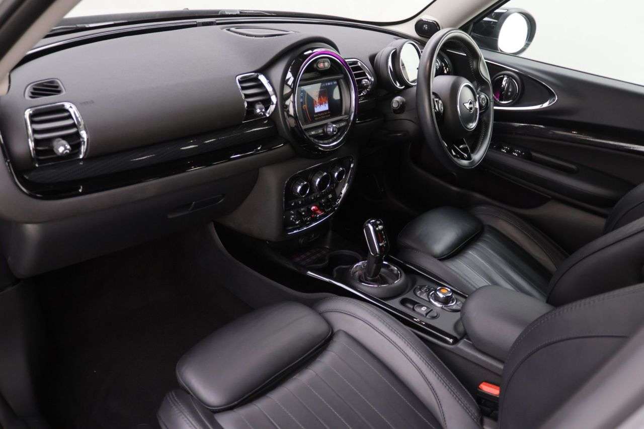 2019 MINI CLUBMAN 2019 MINI CLUBMAN