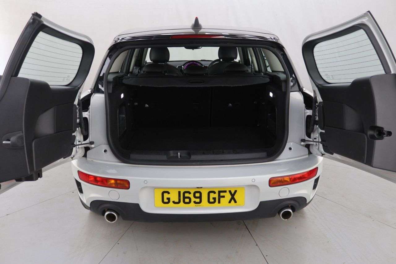 2019 MINI CLUBMAN 2019 MINI CLUBMAN