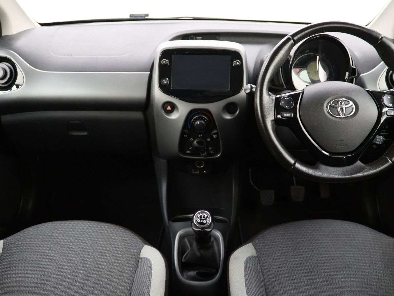 2021 TOYOTA AYGO 2021 TOYOTA AYGO