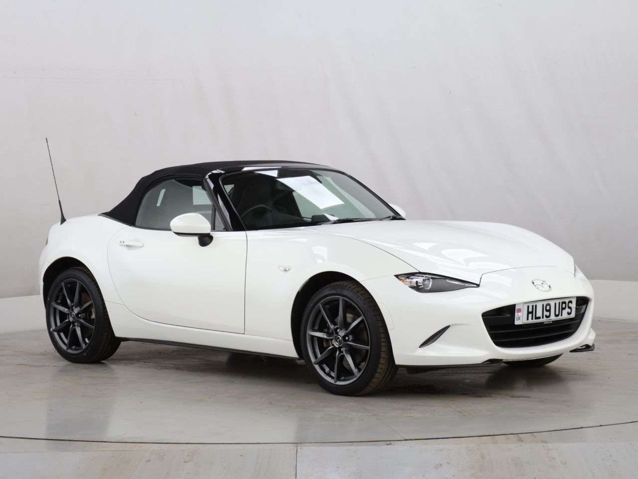 2019 MAZDA MX-5 2019 MAZDA MX-5