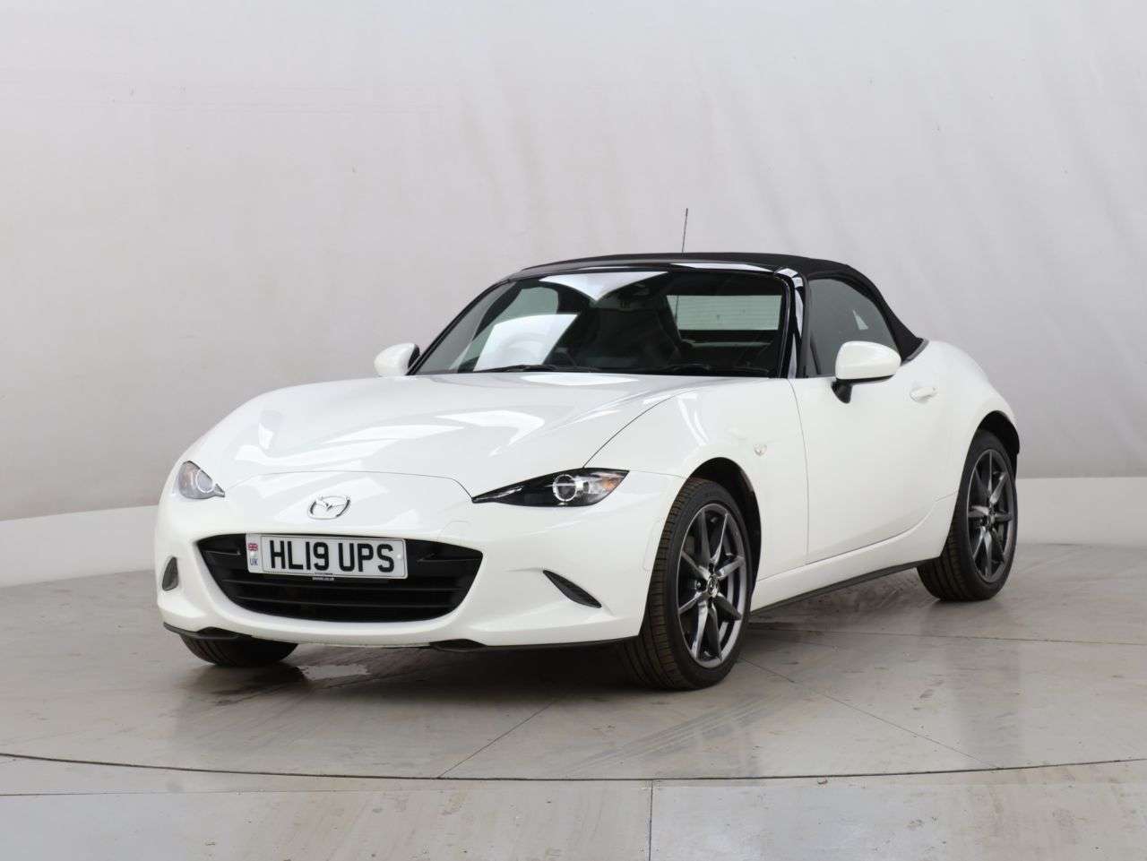 2019 MAZDA MX-5 2019 MAZDA MX-5