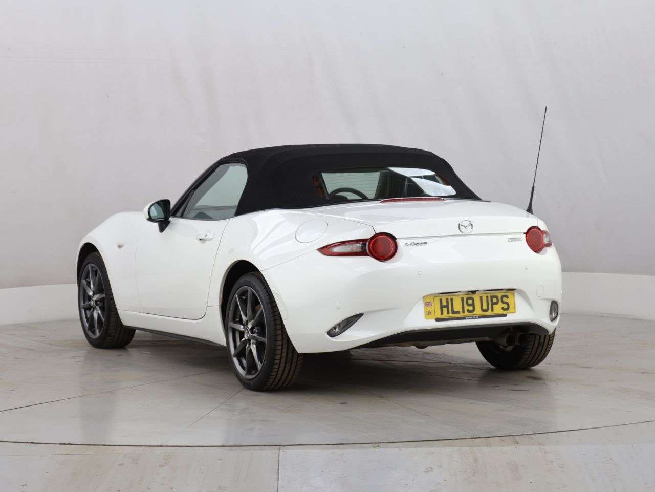 2019 MAZDA MX-5 2019 MAZDA MX-5