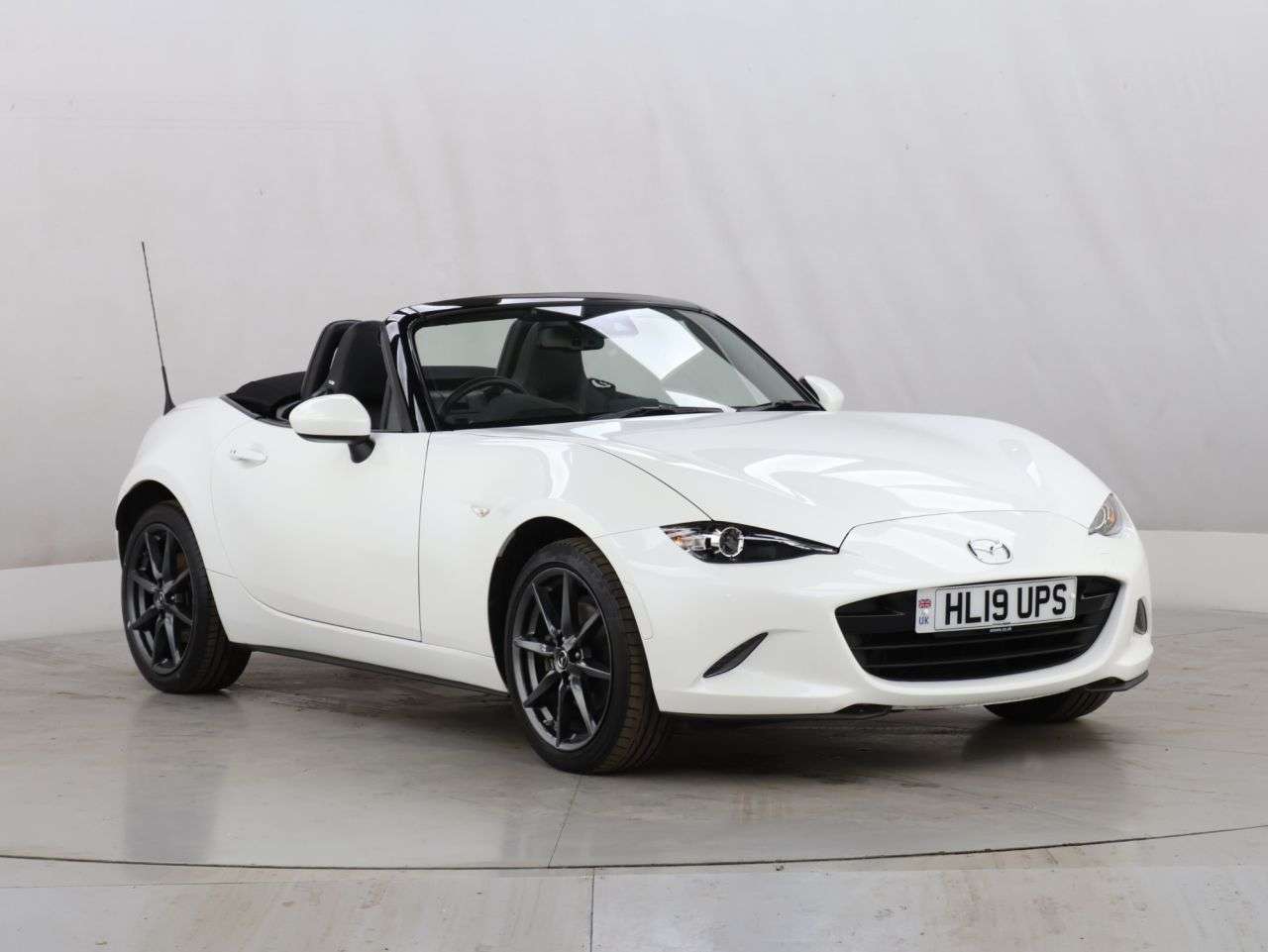 2019 MAZDA MX-5 2019 MAZDA MX-5