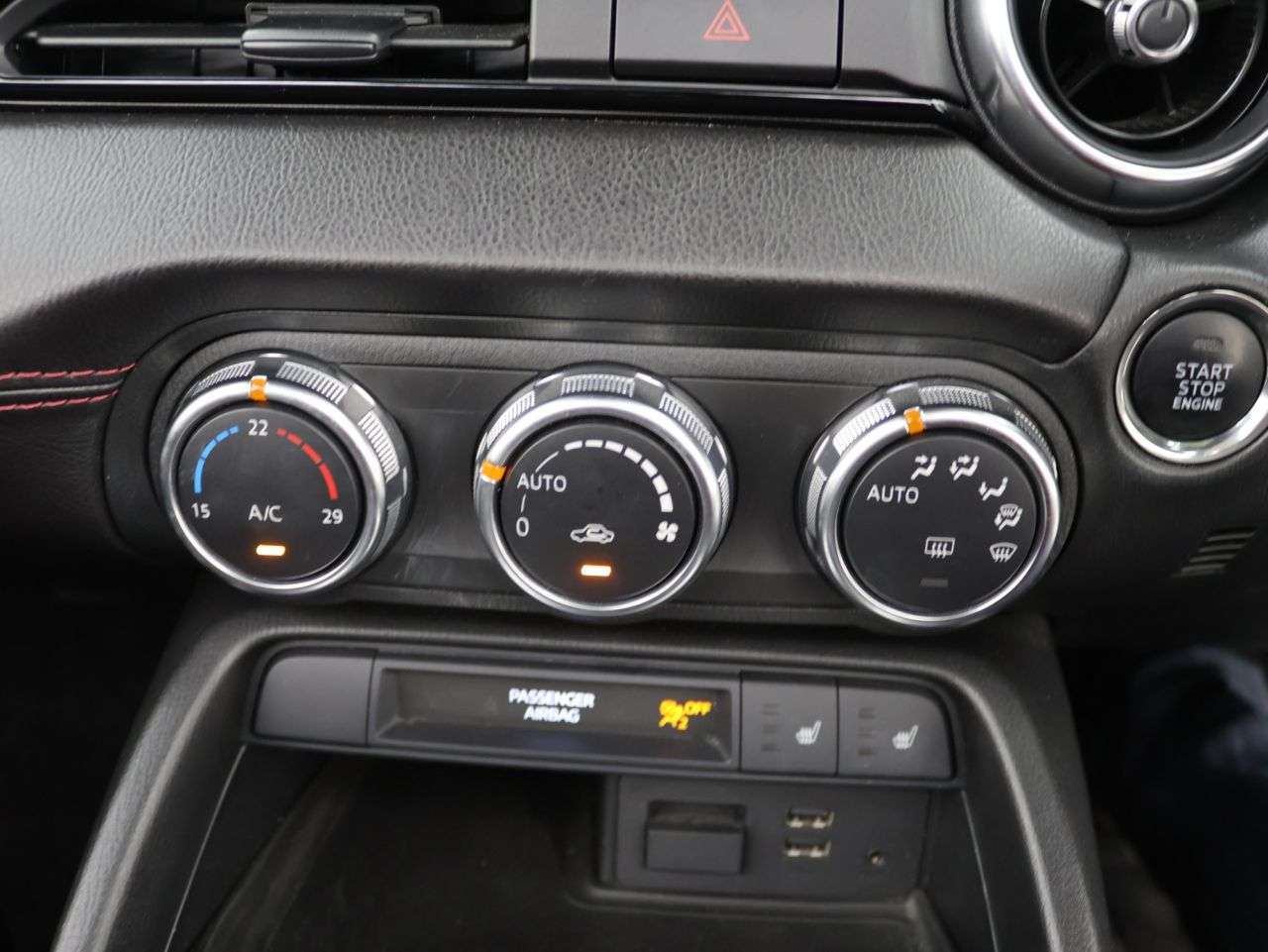 2019 MAZDA MX-5 2019 MAZDA MX-5