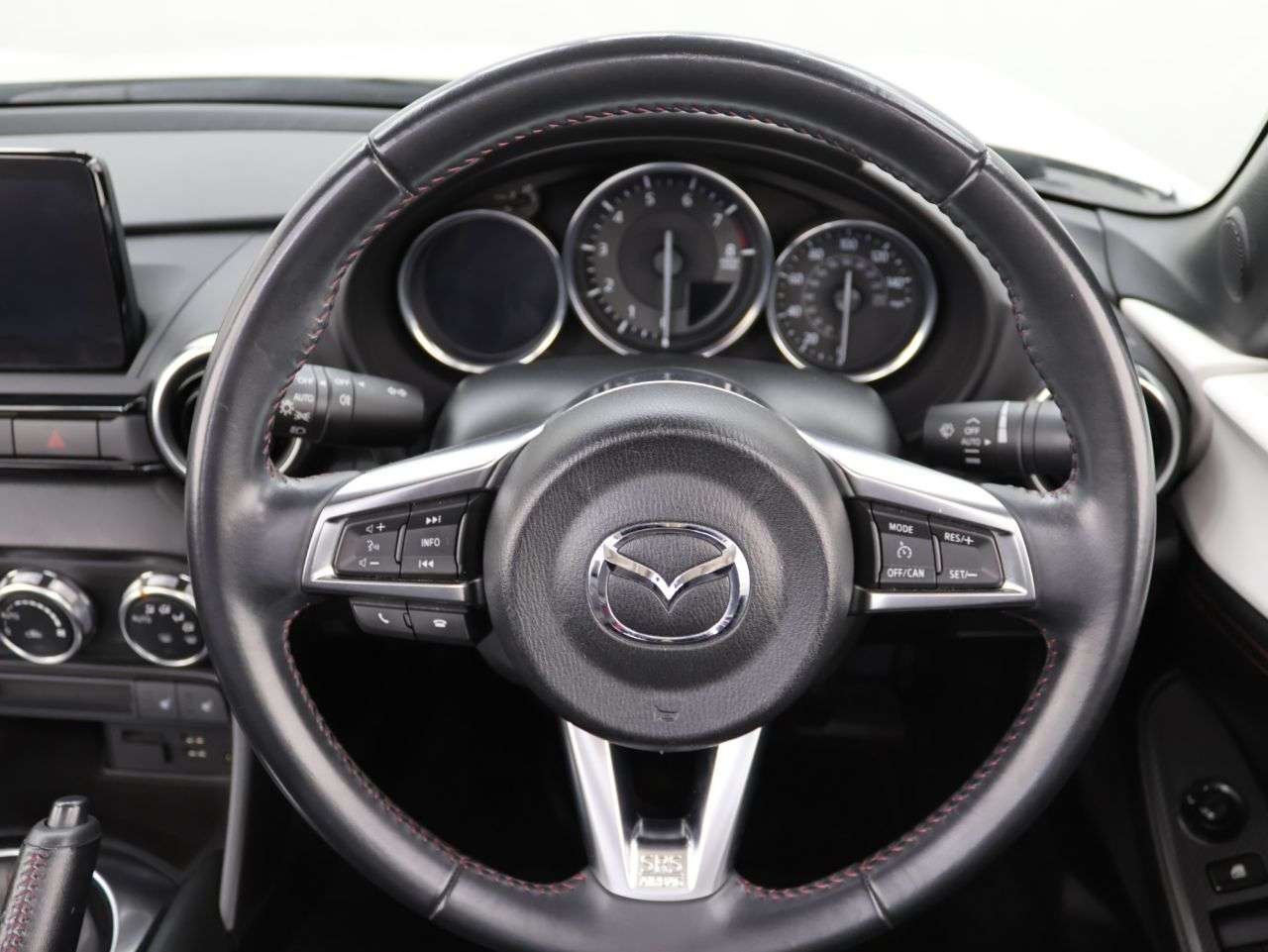 2019 MAZDA MX-5 2019 MAZDA MX-5