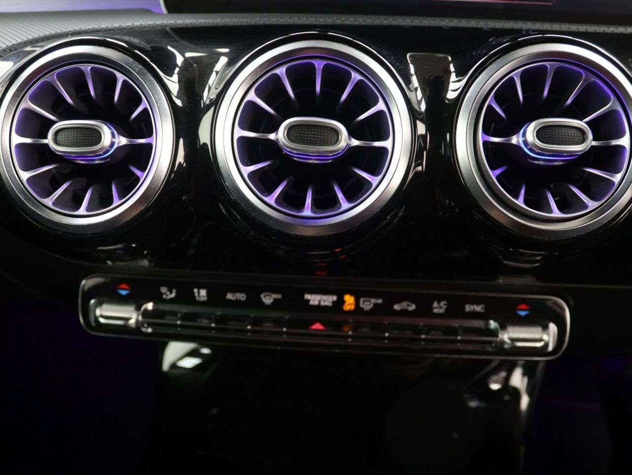 2019 MERCEDES-BENZ A CLASS 2019 MERCEDES-BENZ A CLASS