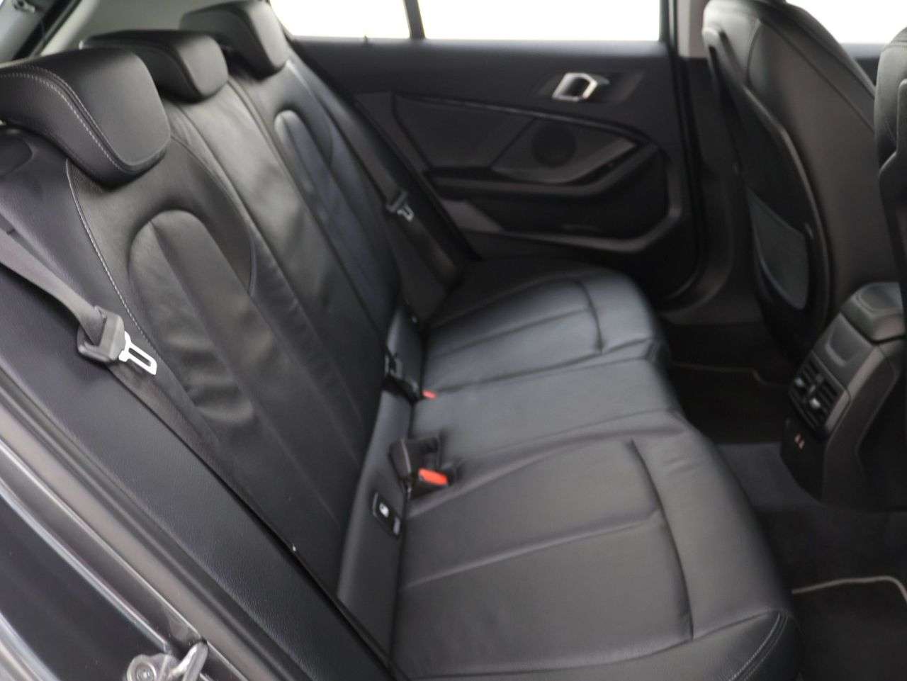 2021 BMW 1 SERIES 2021 BMW 1 SERIES