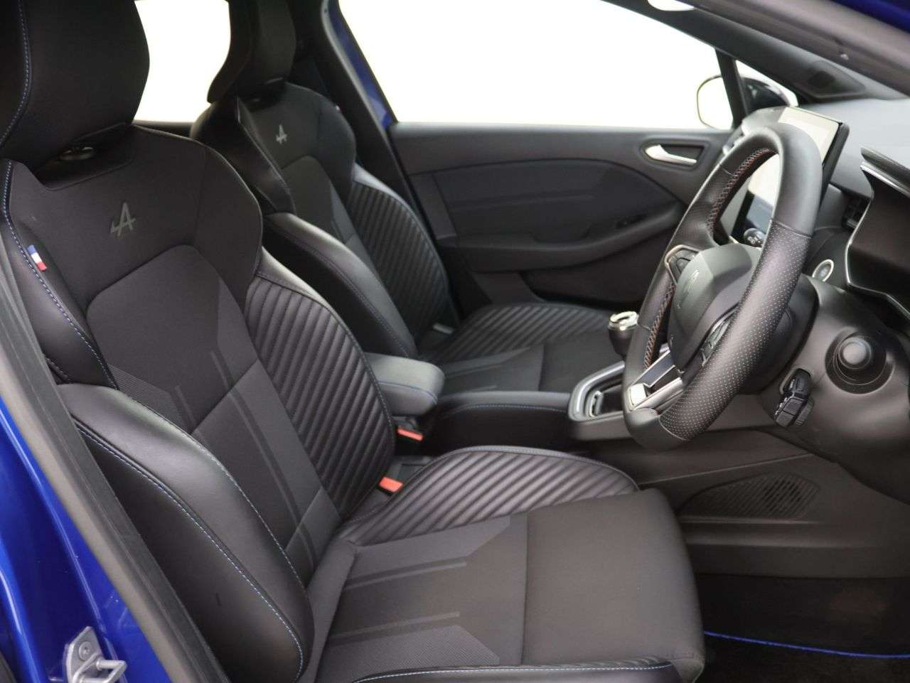 2024 RENAULT CLIO 2024 RENAULT CLIO