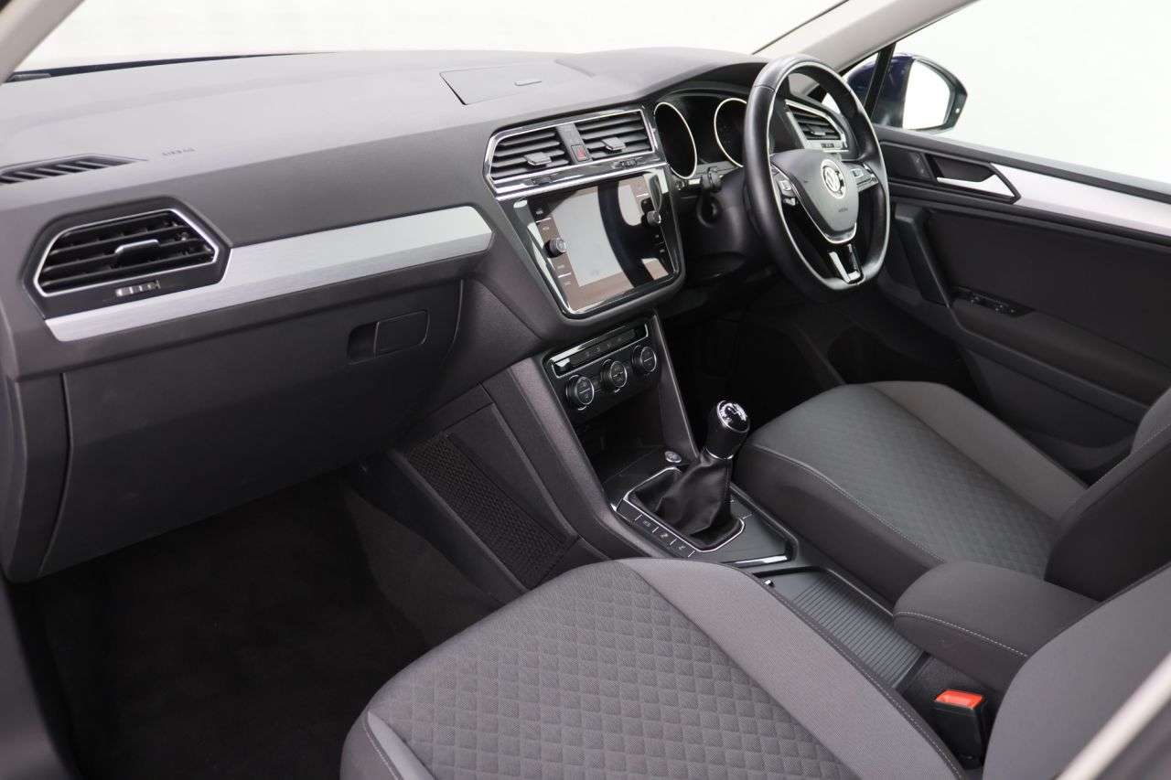 2019 VOLKSWAGEN TIGUAN 2019 VOLKSWAGEN TIGUAN