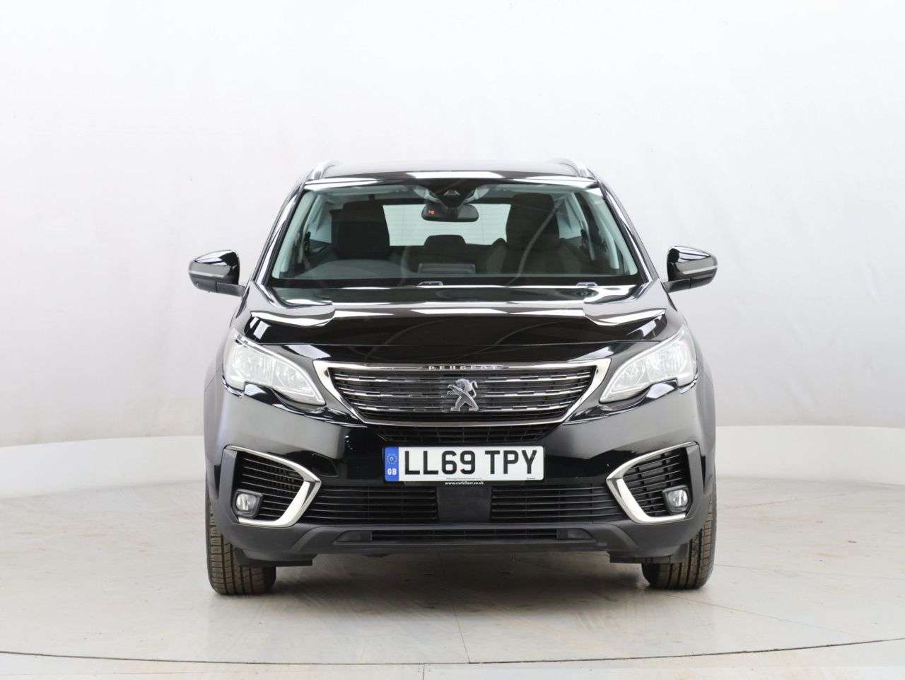A 2019 PEUGEOT 5008 1.5 BlueHDi Active SUV 5dr Diesel Manual Euro 6 (s/s) (130 ps) A 2019 PEUGEOT 5008 1.5 BlueHDi Active SUV 5dr Diesel Manual Euro 6 (s/s) (130 ps)