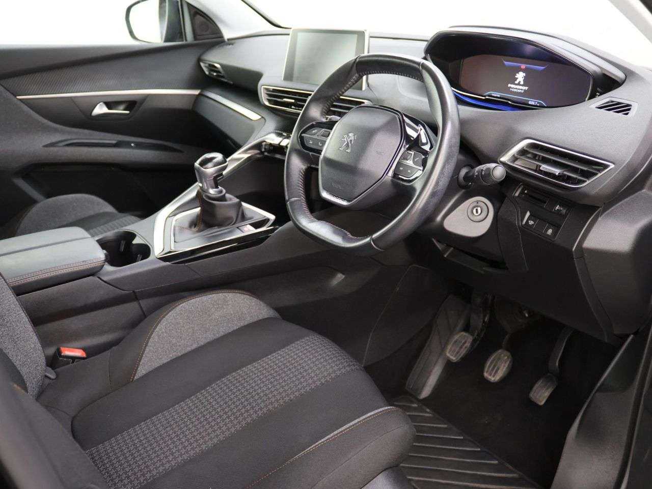 2019 PEUGEOT 5008 2019 PEUGEOT 5008