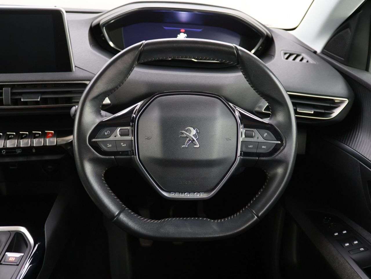 2019 PEUGEOT 5008 2019 PEUGEOT 5008