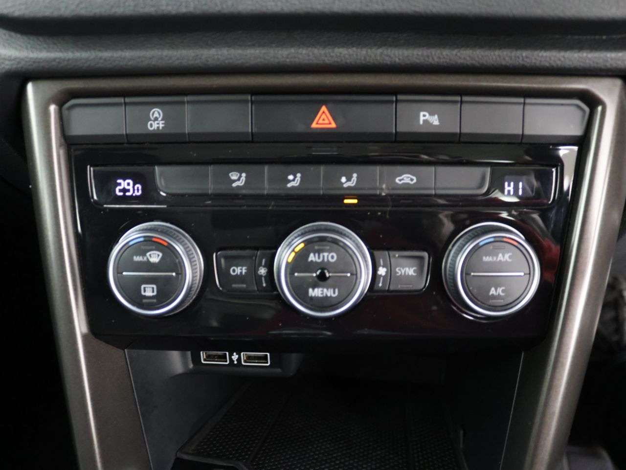 2019 VOLKSWAGEN T-ROC 2019 VOLKSWAGEN T-ROC