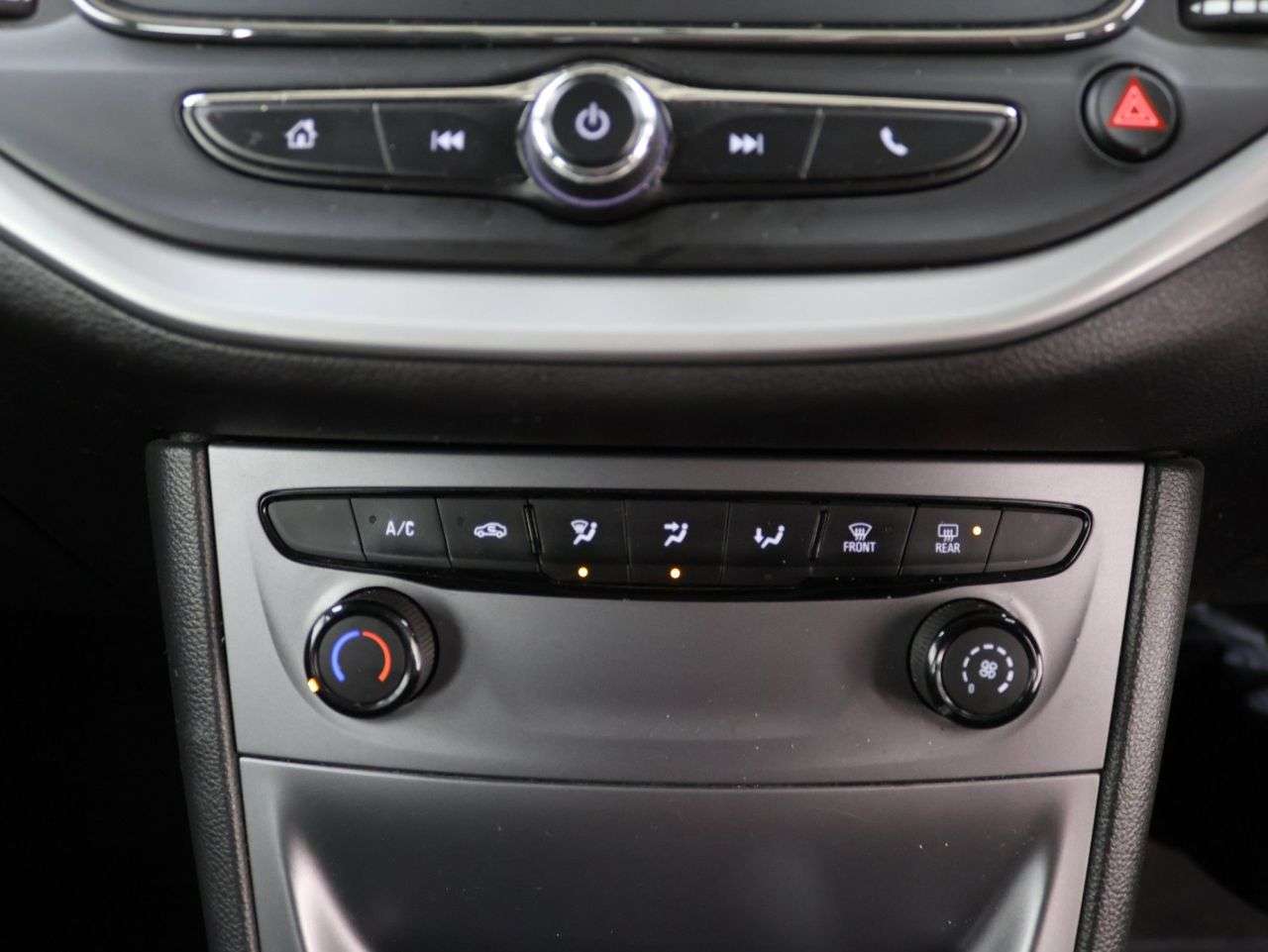 2017 VAUXHALL ASTRA 2017 VAUXHALL ASTRA