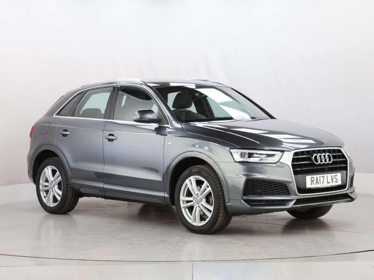 Check out this Audi Q3 2017 Petrol Manual
