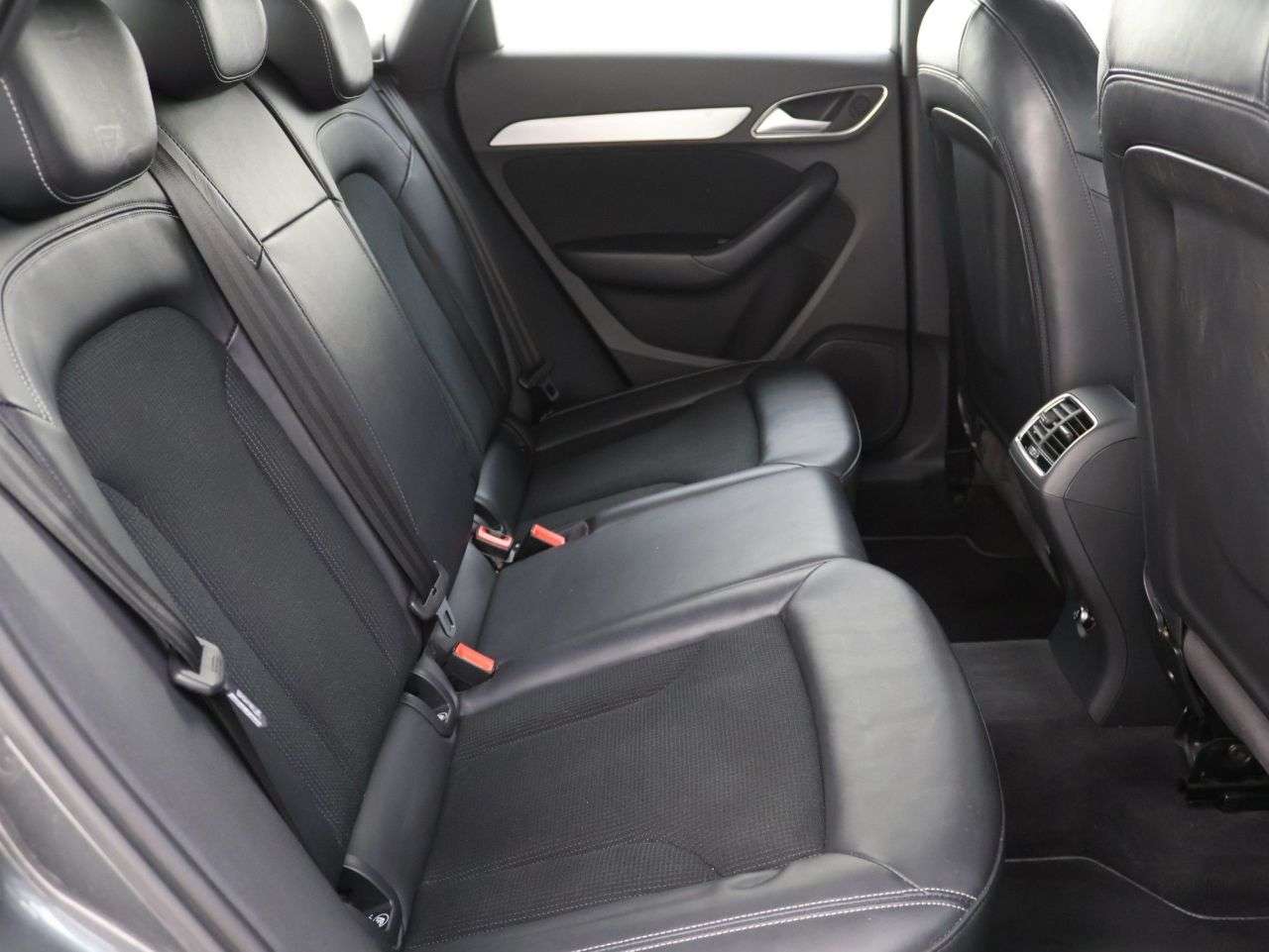 2017 AUDI Q3 2017 AUDI Q3