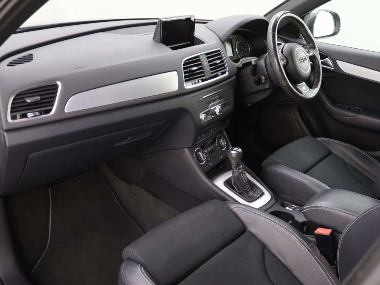 2017 AUDI Q3 2017 AUDI Q3