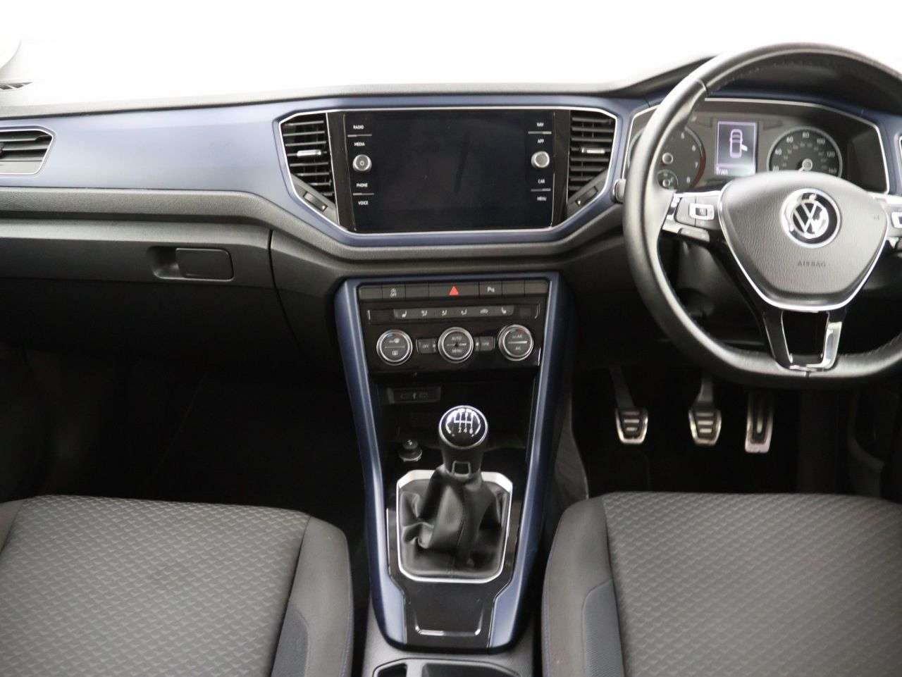 2021 VOLKSWAGEN T-ROC 2021 VOLKSWAGEN T-ROC