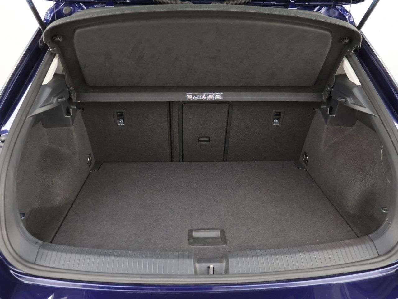 2021 VOLKSWAGEN T-ROC 2021 VOLKSWAGEN T-ROC