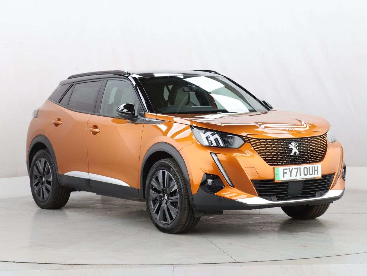 A 2021 PEUGEOT E-2008 50kWh GT Premium SUV 5dr Electric Auto (136 ps) A 2021 PEUGEOT E-2008 50kWh GT Premium SUV 5dr Electric Auto (136 ps)