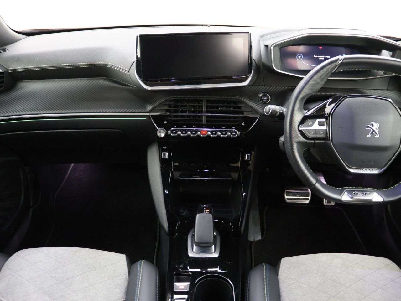 2021 PEUGEOT E-2008 2021 PEUGEOT E-2008