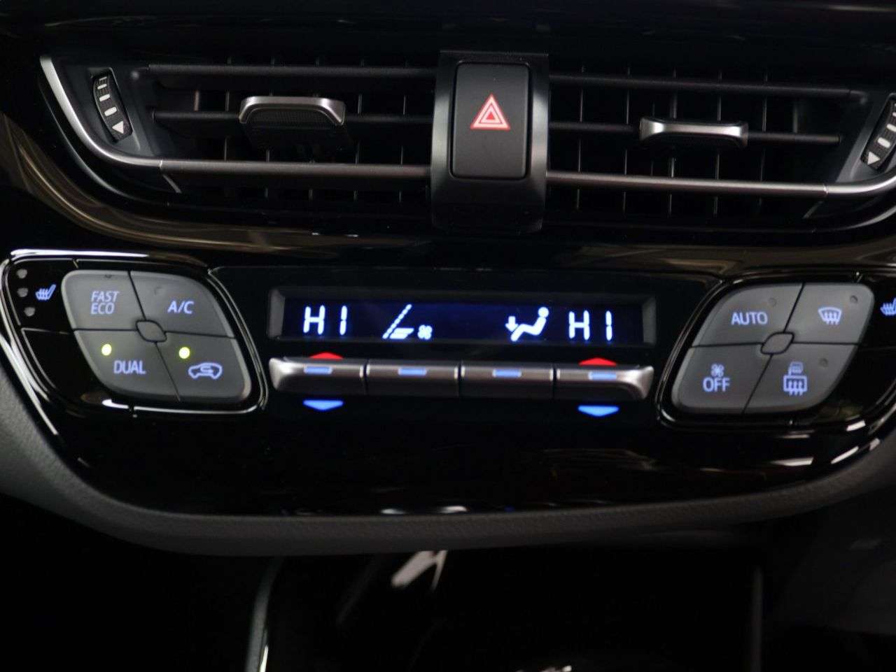 2022 TOYOTA C-HR 2022 TOYOTA C-HR