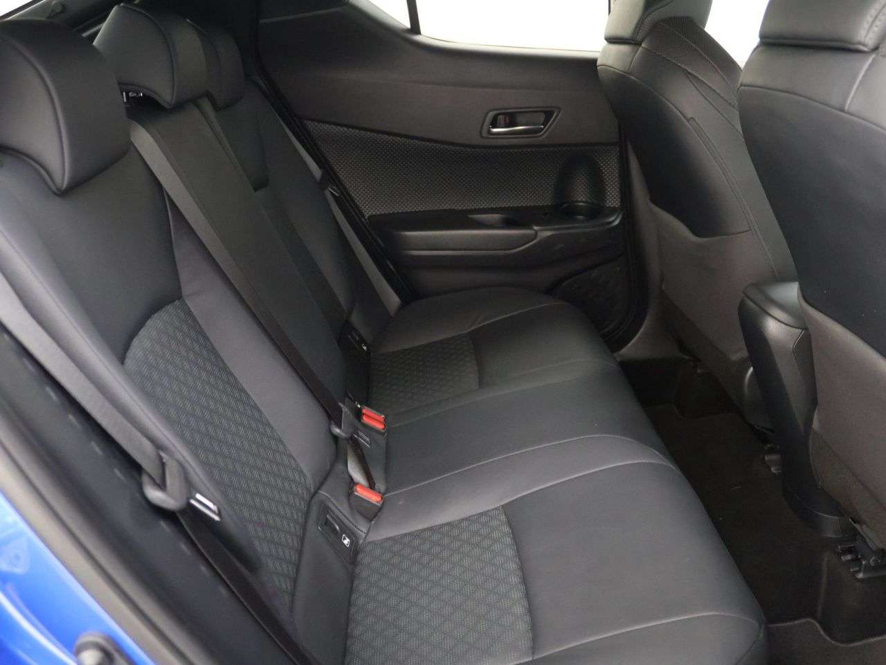 2022 TOYOTA C-HR 2022 TOYOTA C-HR