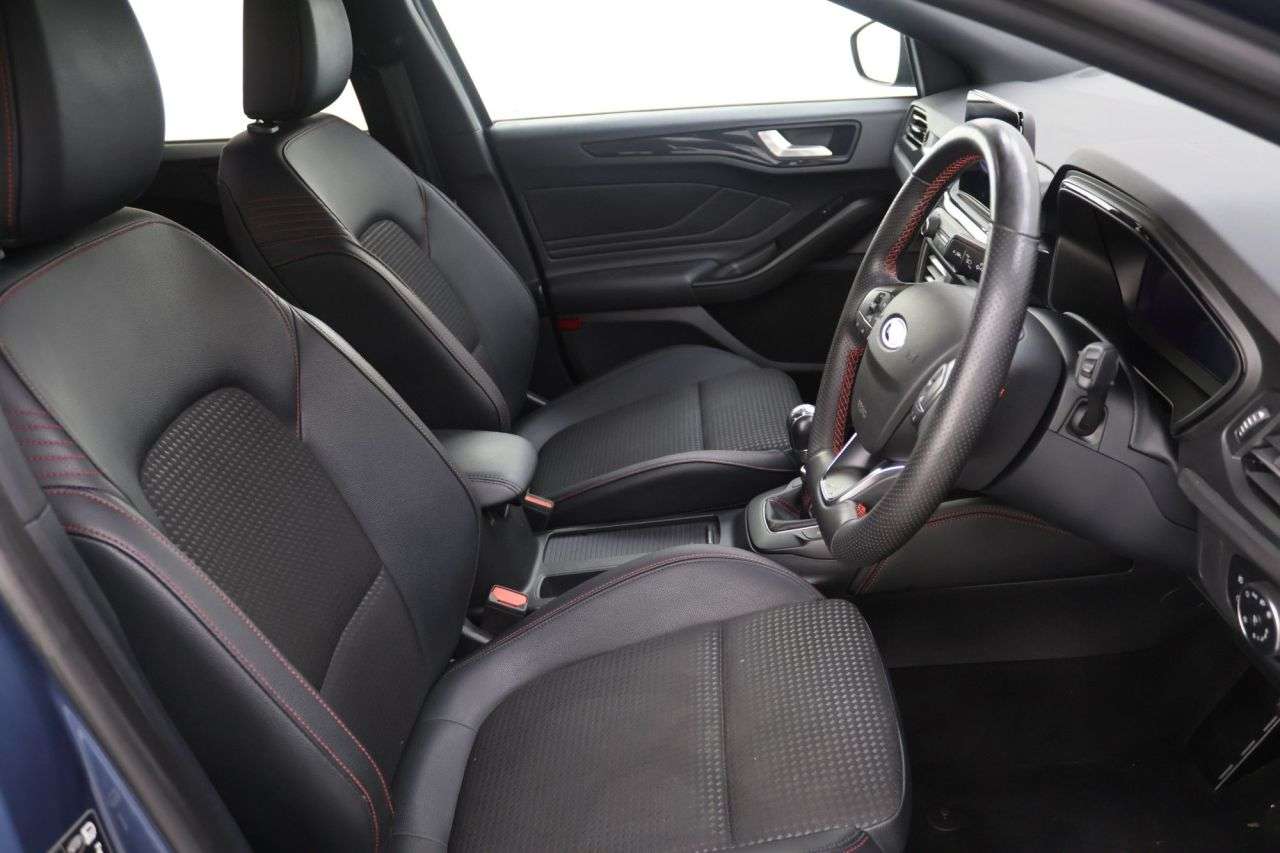 2022 FORD FOCUS 2022 FORD FOCUS