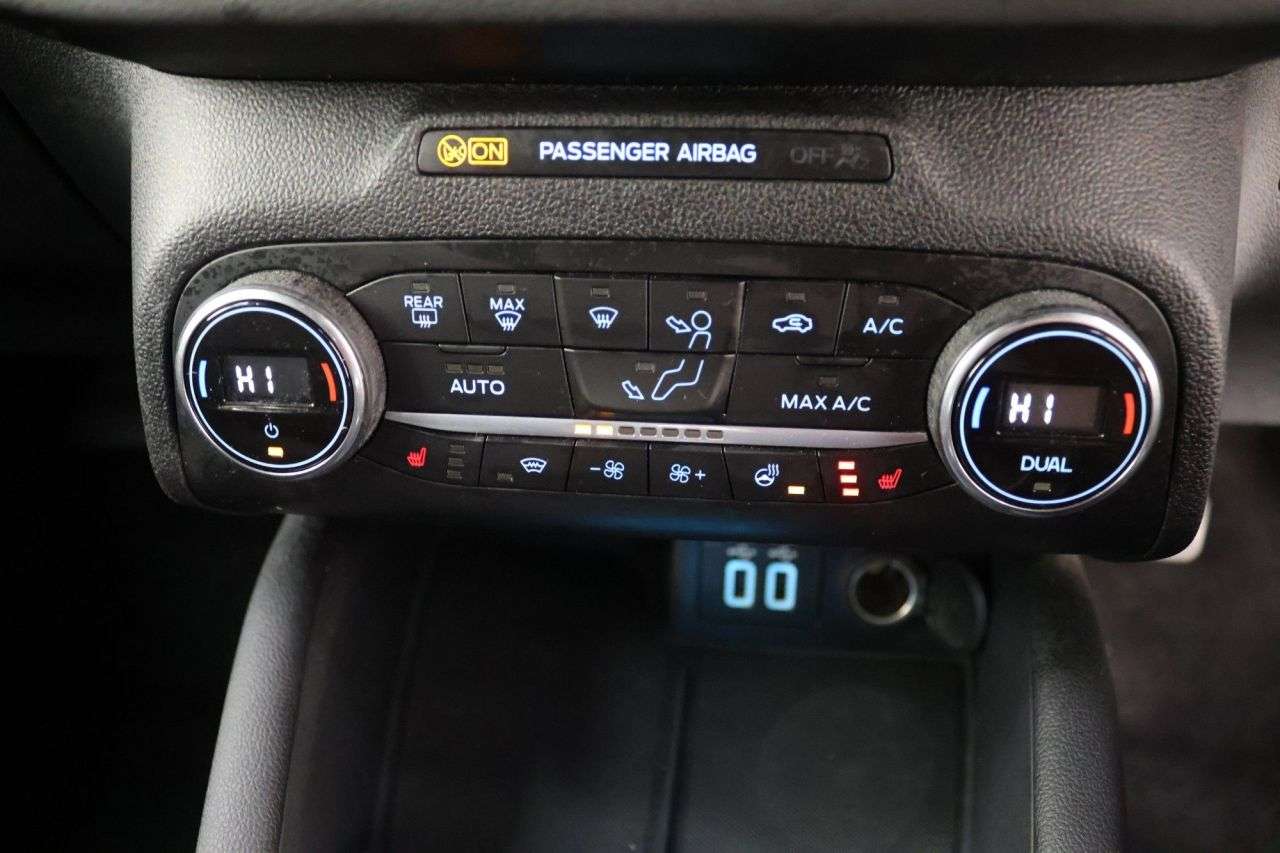 2022 FORD FOCUS 2022 FORD FOCUS