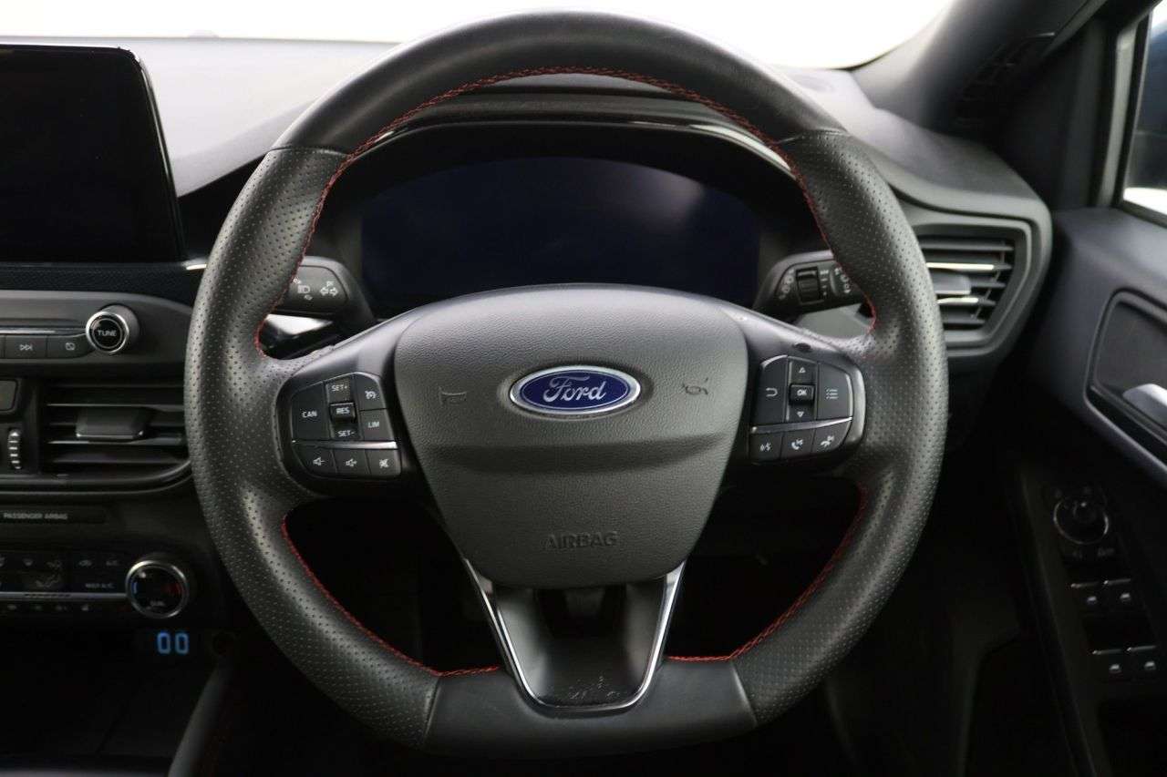 2022 FORD FOCUS 2022 FORD FOCUS