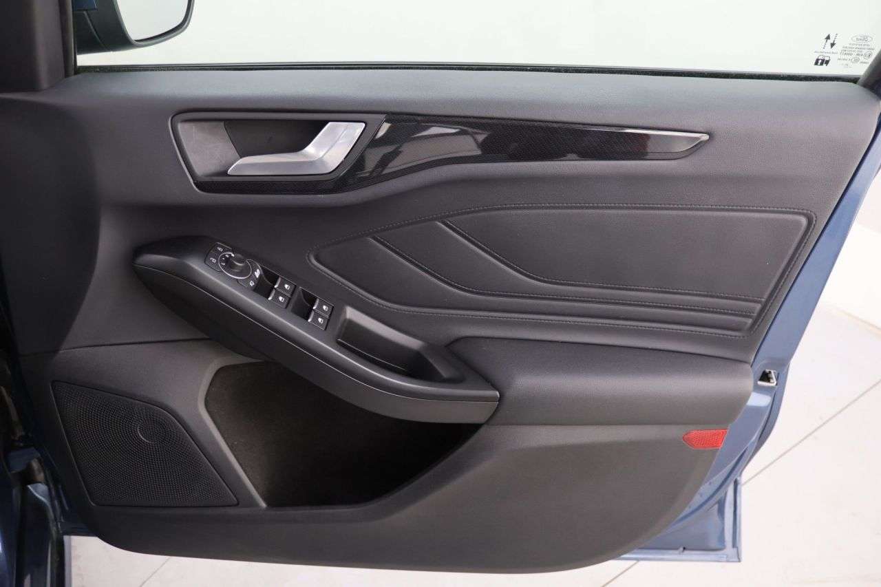 2022 FORD FOCUS 2022 FORD FOCUS