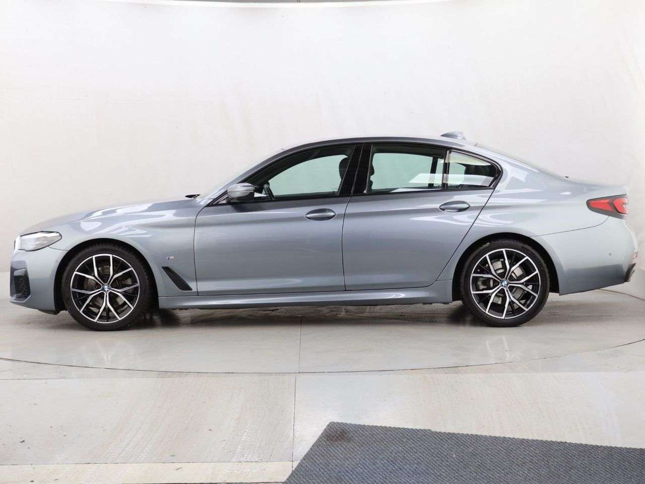 2020 BMW 5 SERIES 2020 BMW 5 SERIES