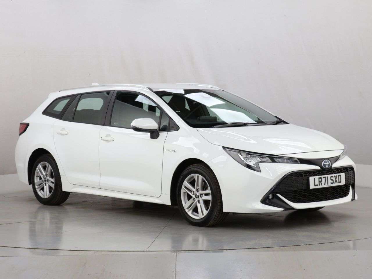 A 2021 TOYOTA COROLLA 1.8 VVT-h GPF Icon Touring Sports 5dr Petrol Hybrid CVT Euro 6 (s/s) (122 p A 2021 TOYOTA COROLLA 1.8 VVT-h GPF Icon Touring Sports 5dr Petrol Hybrid CVT Euro 6 (s/s) (122 p