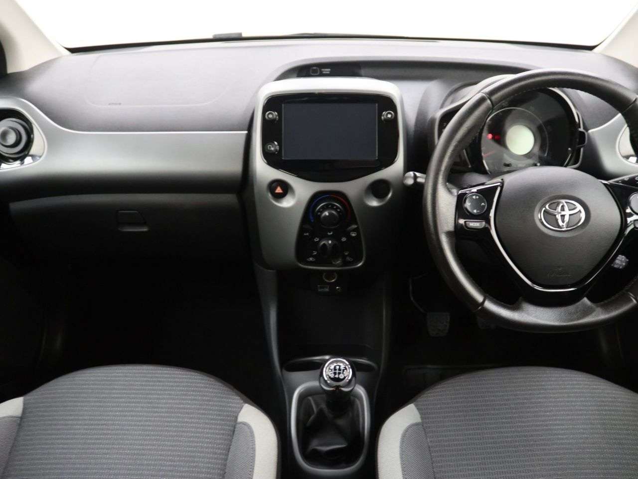 2021 TOYOTA AYGO 2021 TOYOTA AYGO