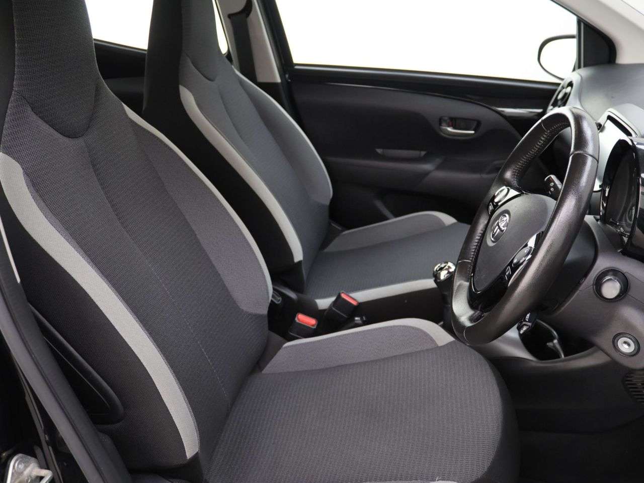 2021 TOYOTA AYGO 2021 TOYOTA AYGO