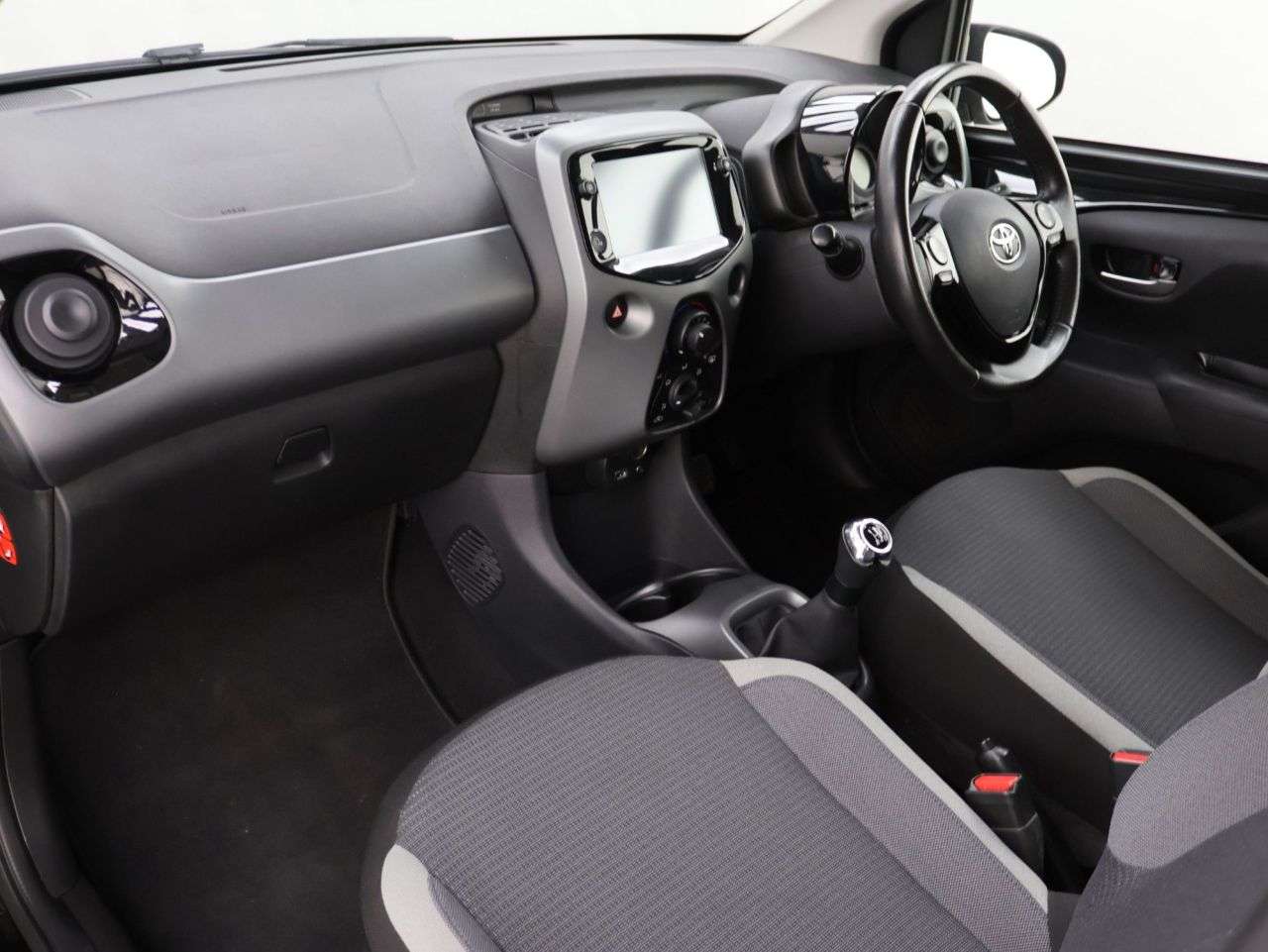 2021 TOYOTA AYGO 2021 TOYOTA AYGO