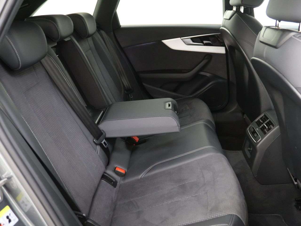 2023 AUDI A4 AVANT 2023 AUDI A4 AVANT