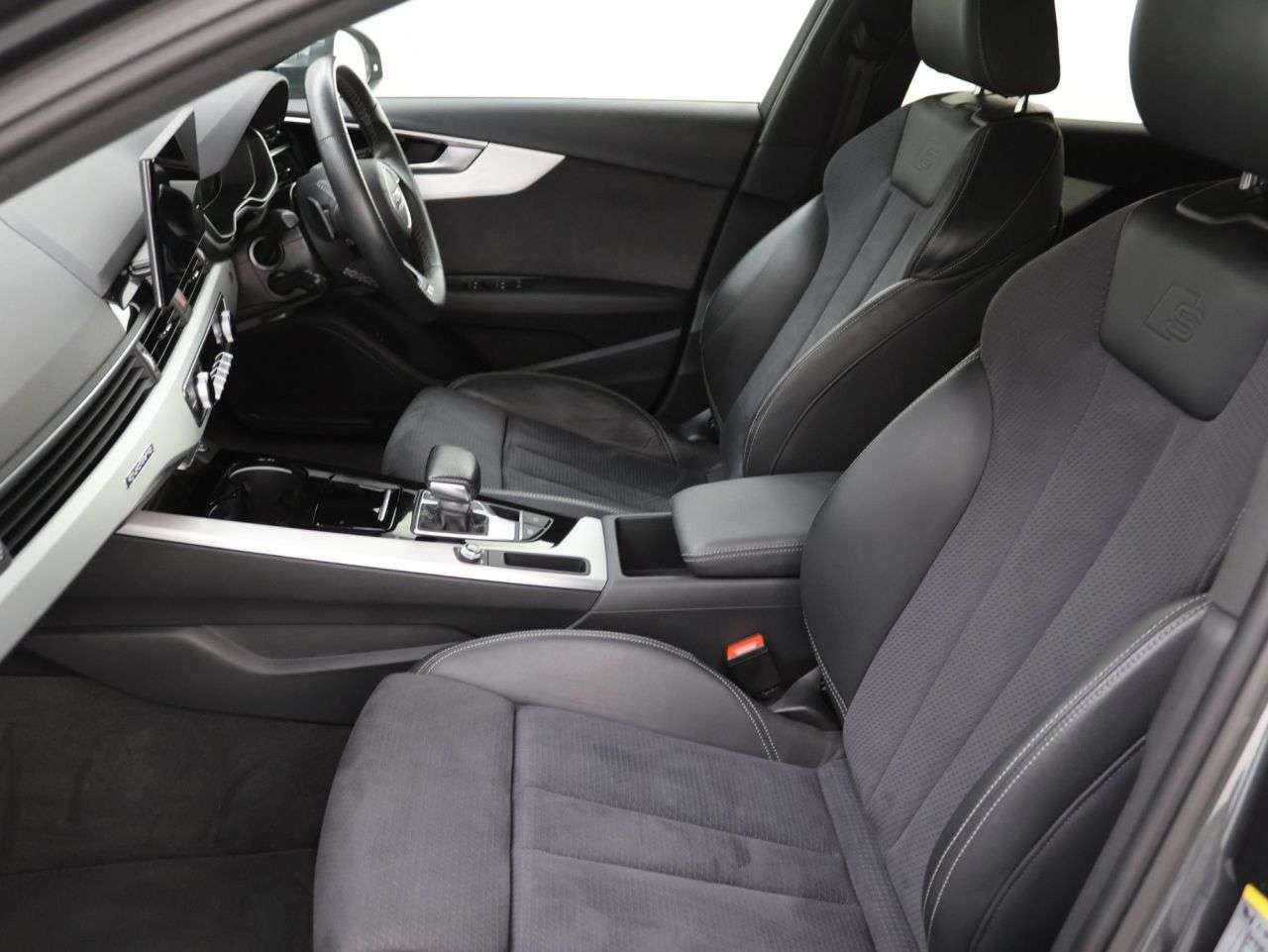 2023 AUDI A4 AVANT 2023 AUDI A4 AVANT