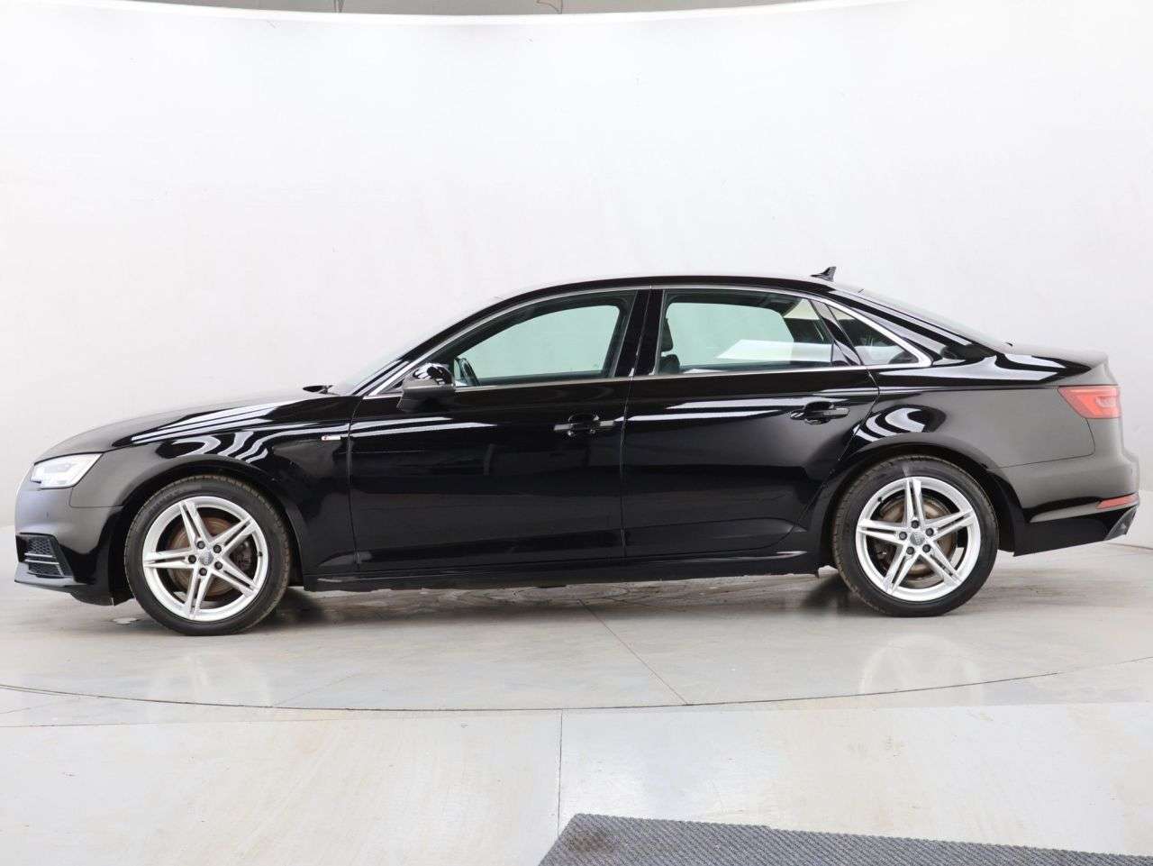 2017 AUDI A4 2017 AUDI A4