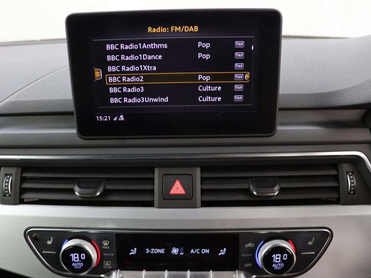 2017 AUDI A4 2017 AUDI A4