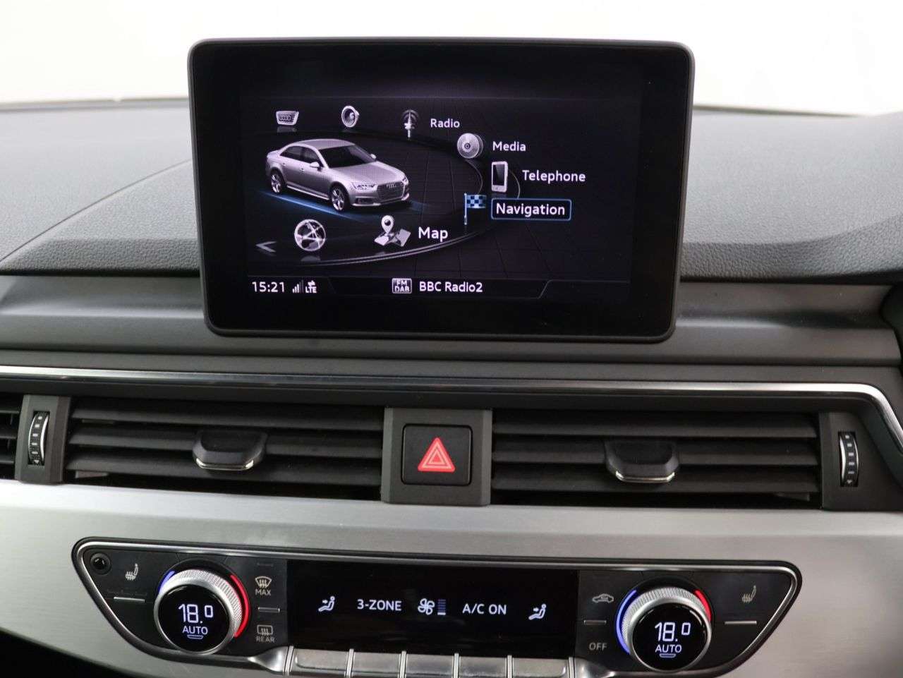 2017 AUDI A4 2017 AUDI A4