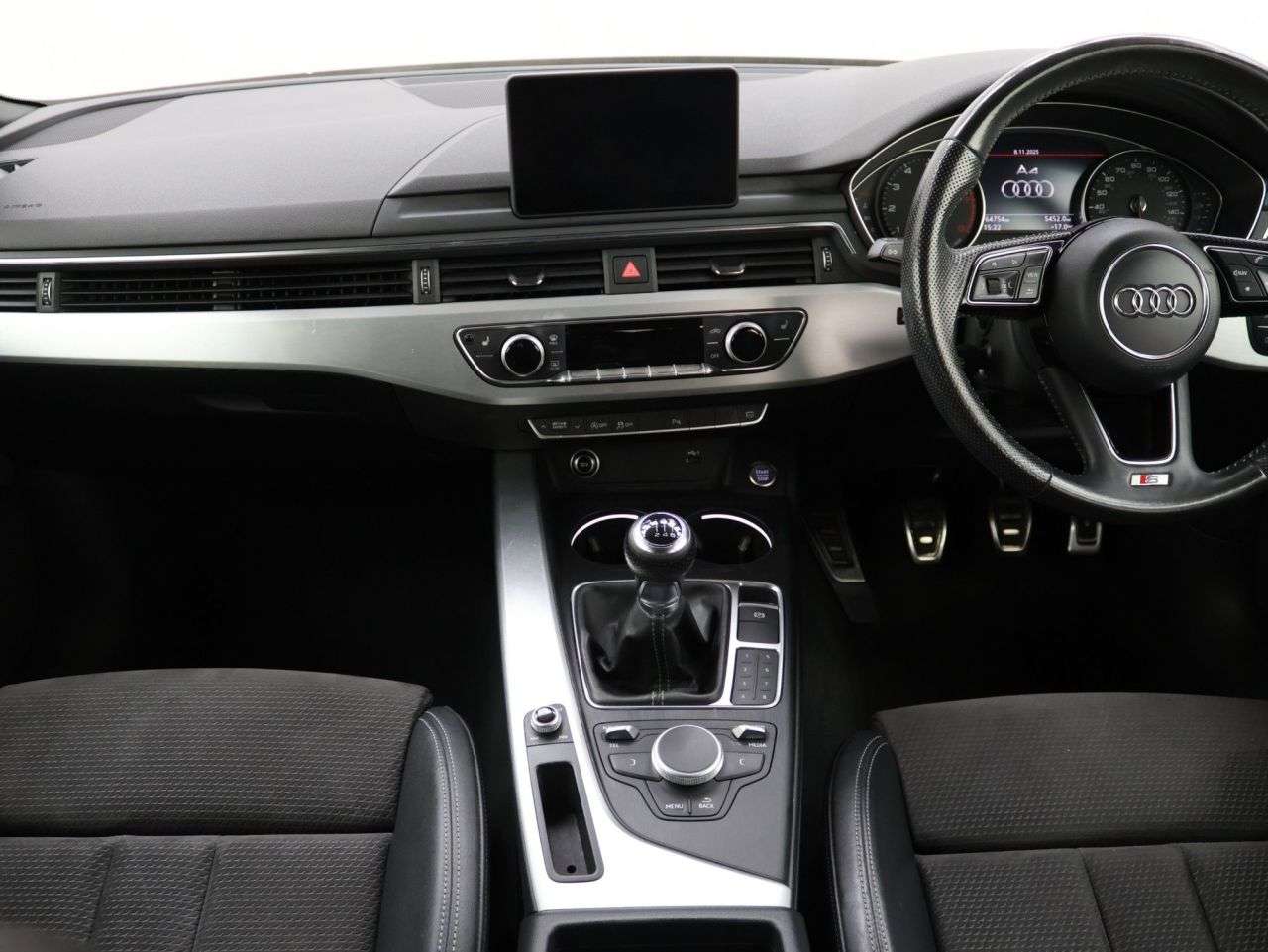 2017 AUDI A4 2017 AUDI A4