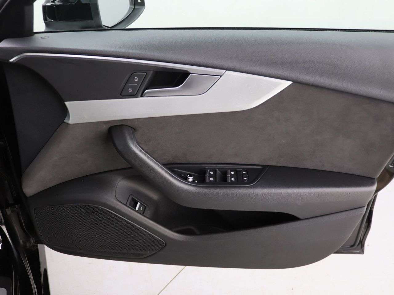 2017 AUDI A4 2017 AUDI A4