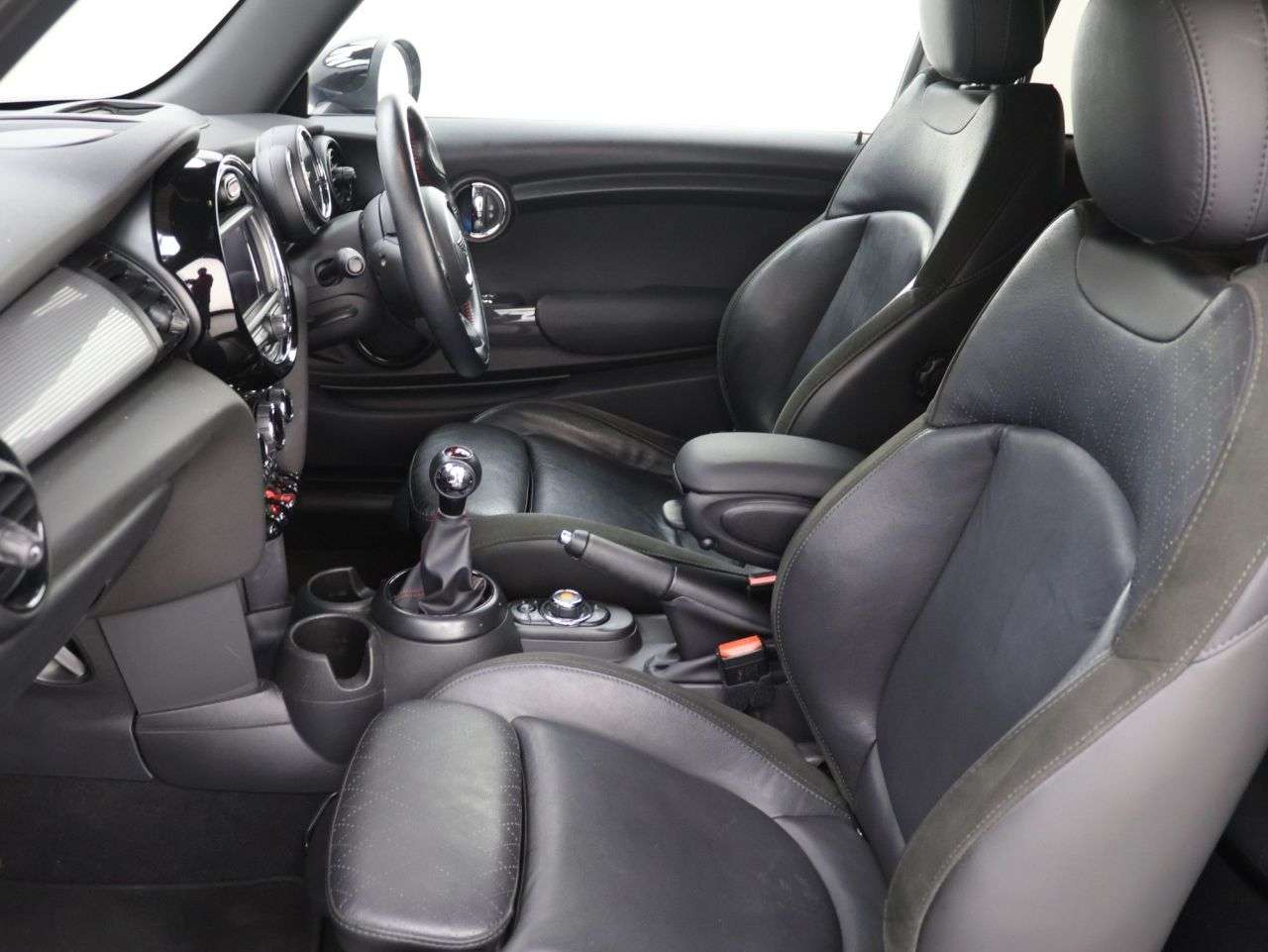 2019 MINI HATCH 2019 MINI HATCH