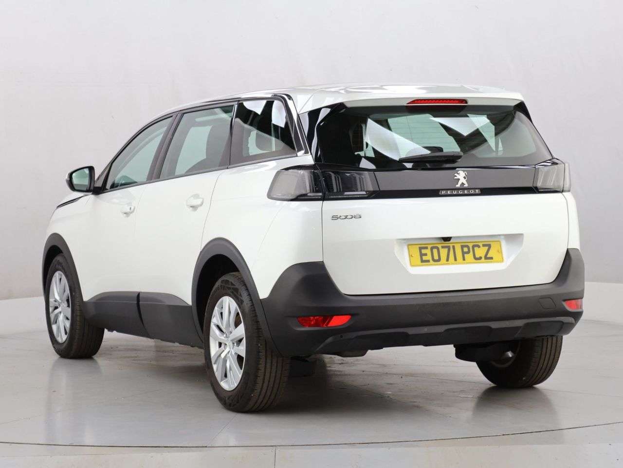 2021 PEUGEOT 5008 2021 PEUGEOT 5008