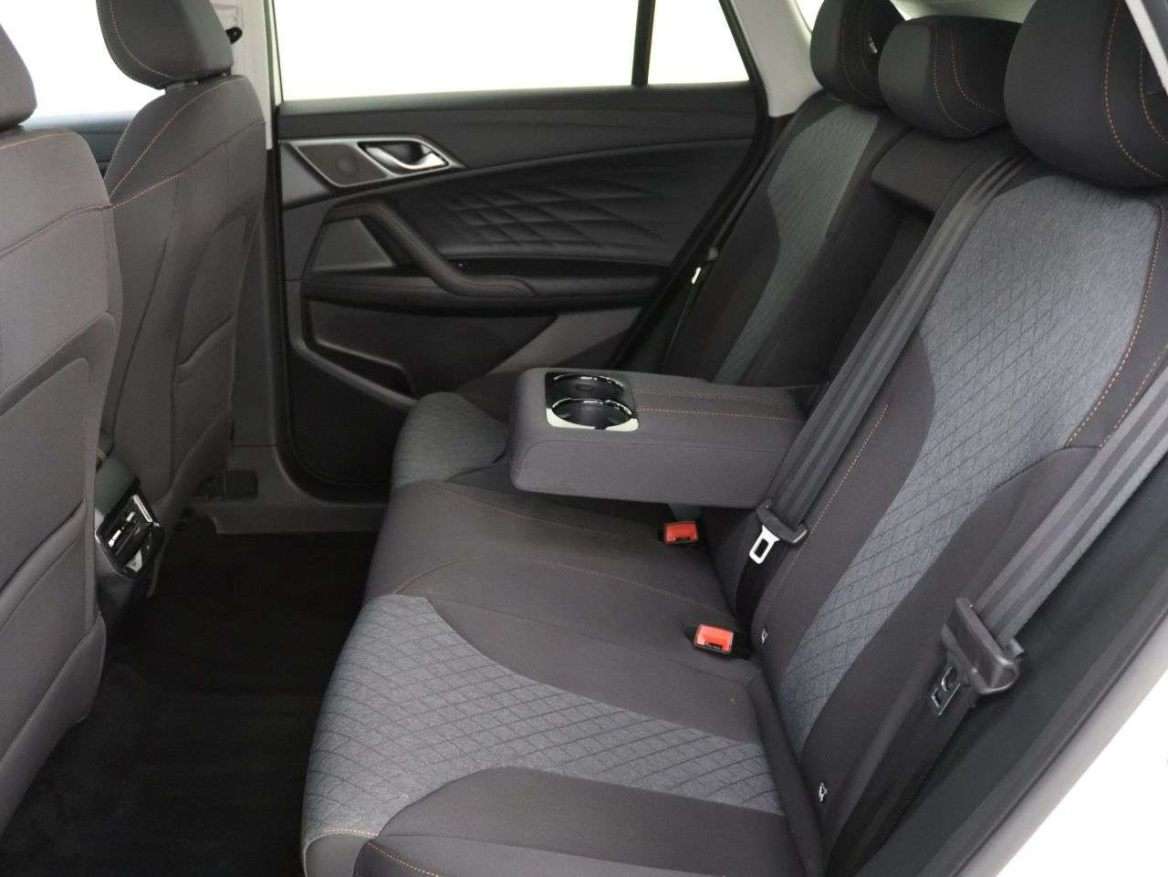 2025 MG MG HS 2025 MG MG HS